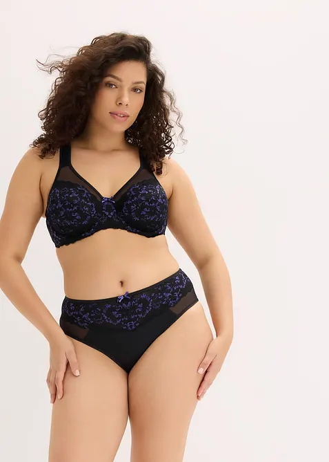 Maxitrosa med fin spets, bonprix