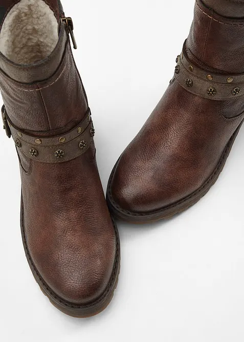 MC-känga från Mustang, Mustang