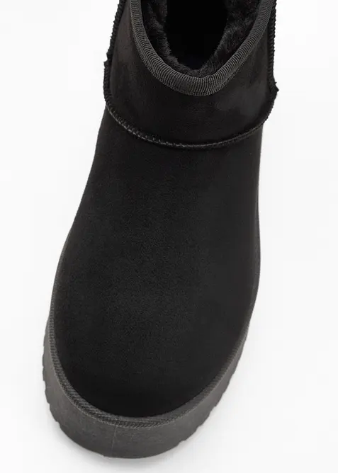 Känga med platåsula från Mustang, Mustang