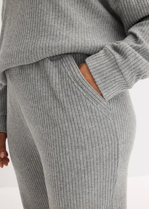 Ribbstickad byxa och topp med huva i oversizemodell, bonprix