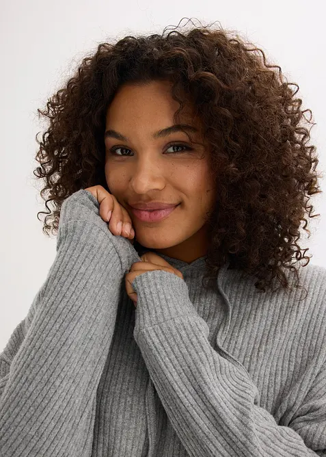 Ribbstickad byxa och topp med huva i oversizemodell, bonprix