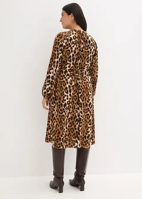 Mellanlång klänning i mjuk satin, bonprix