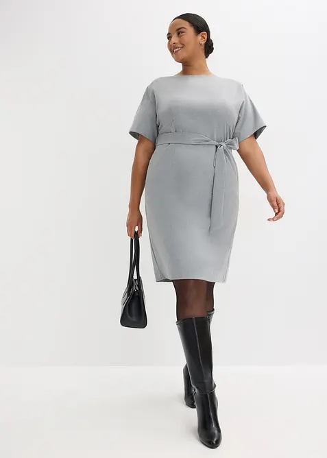 Fodralklänning med vingärmar, bonprix