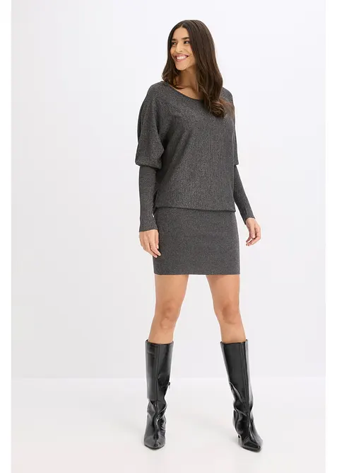 Stickad klänning i mjuk viskosmix, bonprix