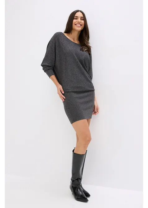 Stickad klänning i mjuk viskosmix, bonprix