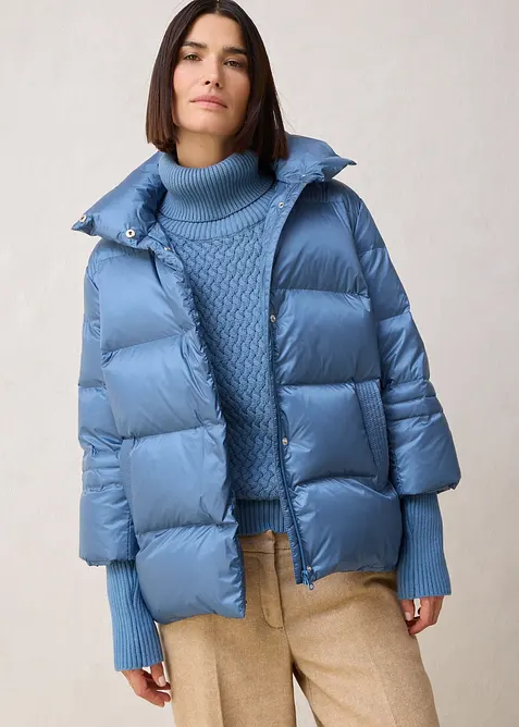 Dunjacka med återvunnet dun och stickade ärmar, bonprix