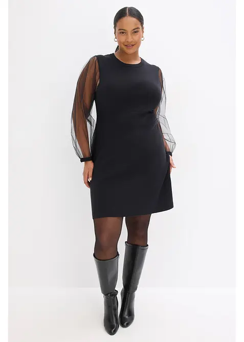 Stickad klänning i följsam viskosmix, bonprix