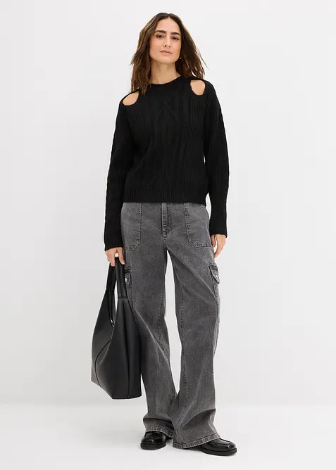 Grovstickad tröja med flätmönster, bonprix