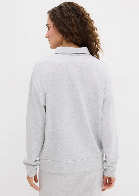 Sweatshirt med nitar, bonprix