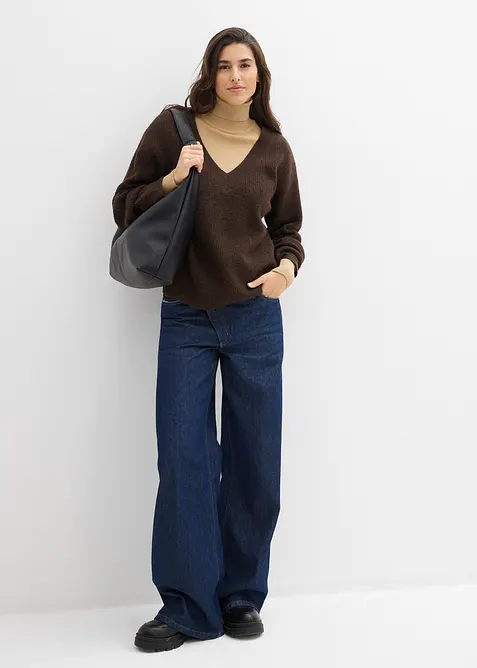 Stickad tröja med V-ringning, bonprix