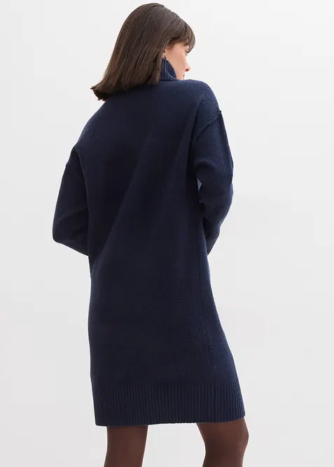 Stickad klänning med dekorsöm, bonprix