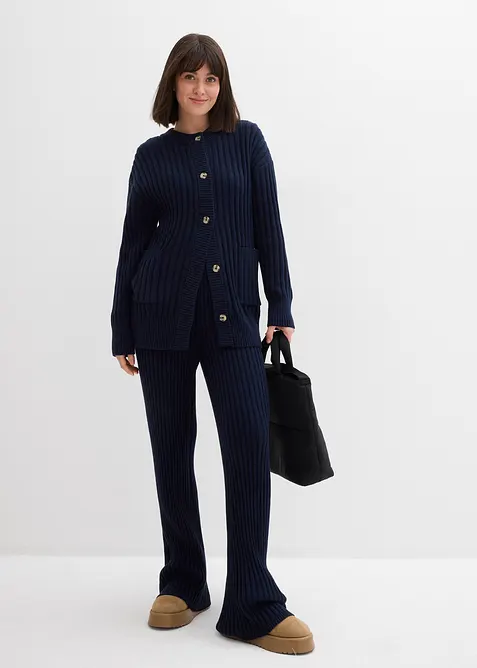 Stickad kofta av mjuk viskosmix, bonprix