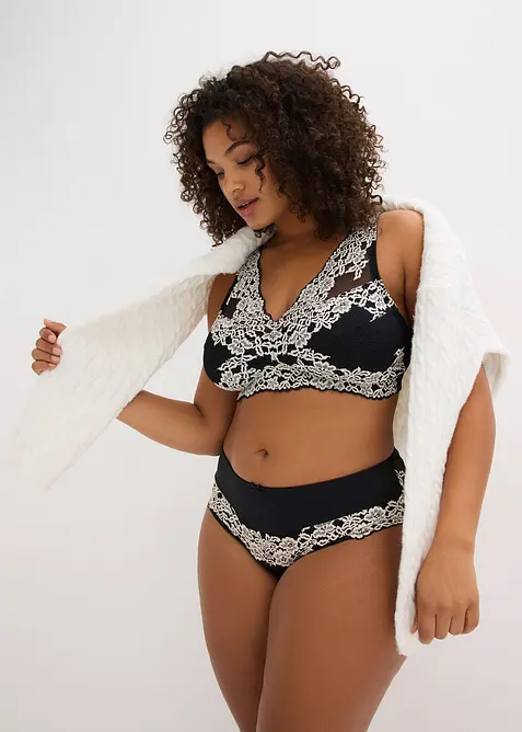 Maxitrosa med skir spets, bonprix