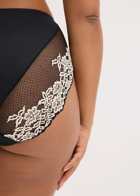 Maxitrosa med skir spets, bonprix