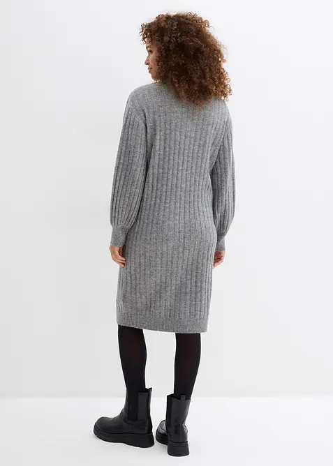 Stickad kl&auml;nning, bonprix