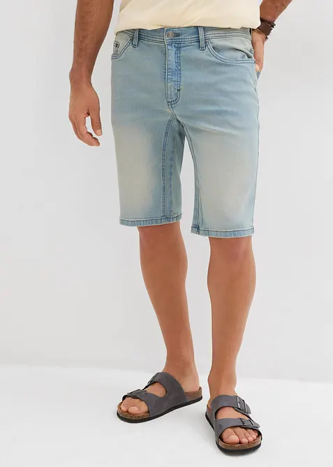 Stretchiga jeansshorts med förstärkt gren, normal passform, bonprix