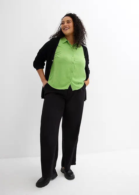 Blus av lätt kräpp i fyrkantig modell, bonprix