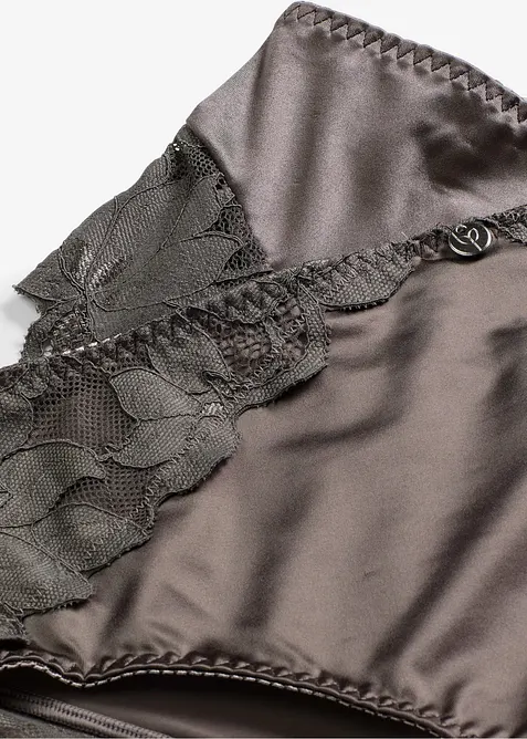 Maxitrosa med glansiga effekter, bonprix