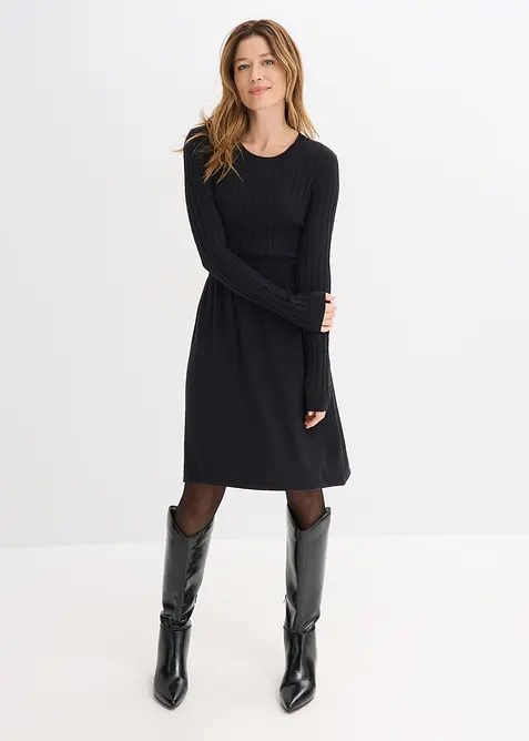 Stickad kl&auml;nning i viskosmix, bonprix