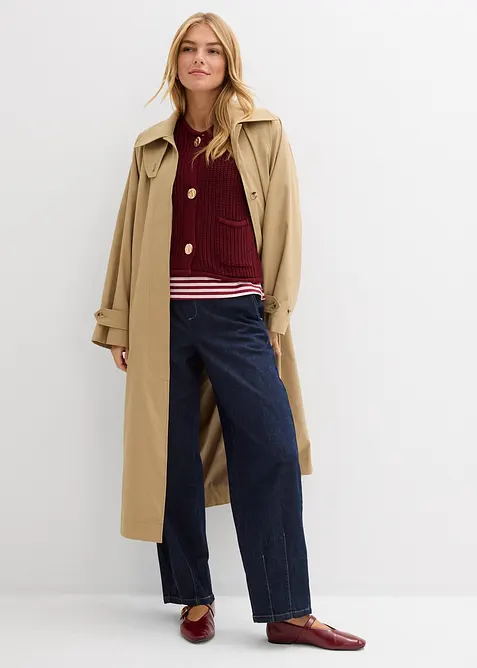 Stickad v&auml;st med fickor, bonprix