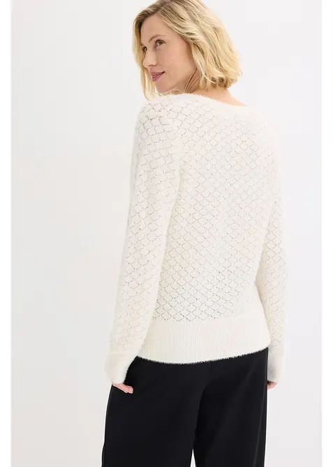 H&aring;lstickad tr&ouml;ja med fj&auml;dergarn, bonprix