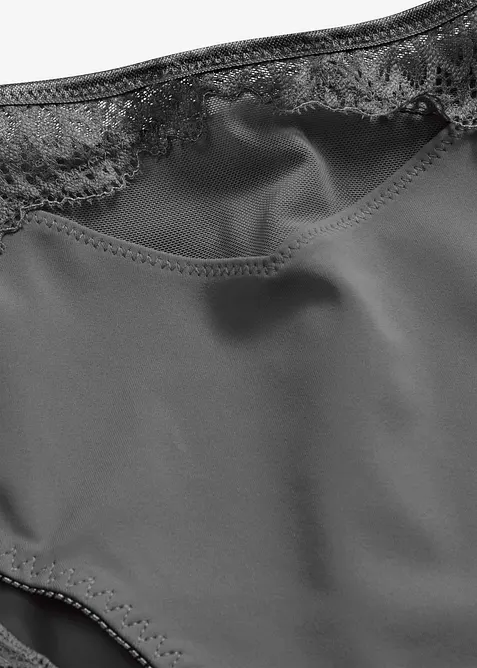 Maxitrosa med skir spets, bonprix