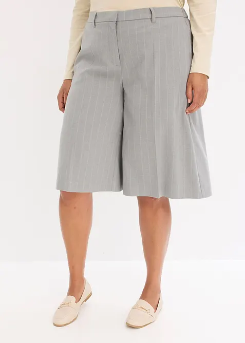 Kritstreckrandiga bermudas med gubbveck, bonprix