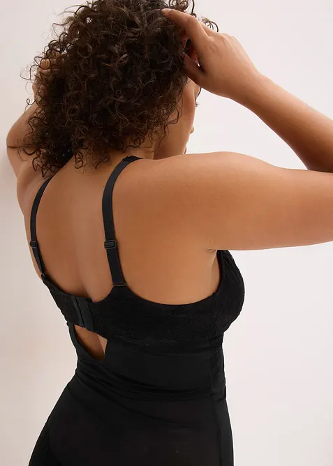 Formande body med spets och l&auml;tt formande effekt, bonprix