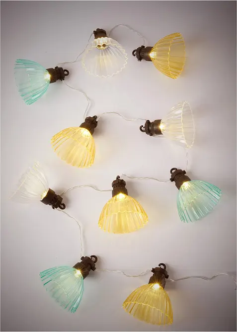 LED-ljusslinga med blommor, bonprix