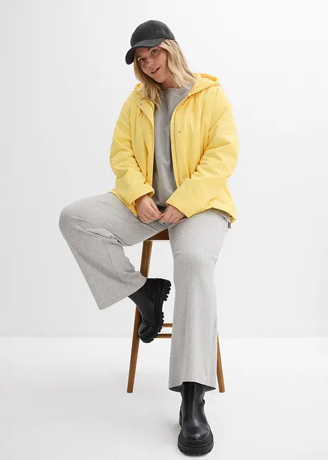 Vattenavvisande funktionsjacka med l&auml;tt vaddering, bonprix