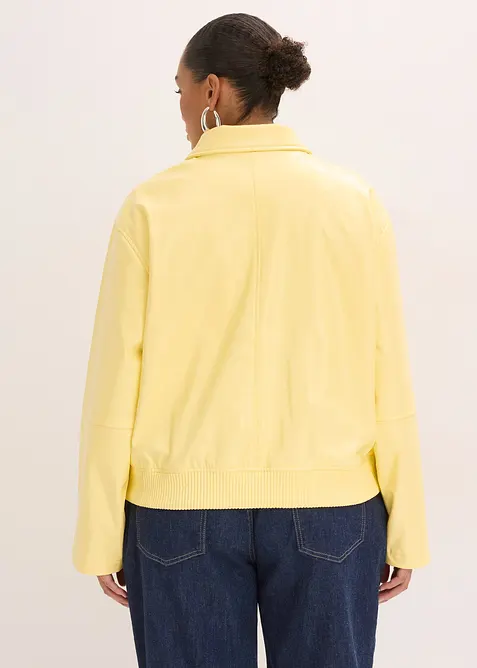 Kort jacka i skinnimitation, bonprix