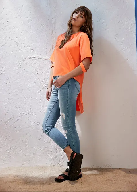 Korta stupr&ouml;rsjeans med destroyed-look, bonprix