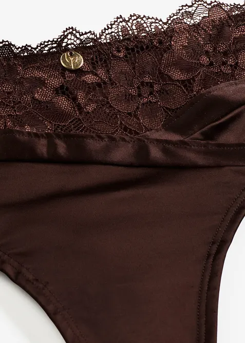 Stringtrosa i hipstermodell med s&ouml;ml&ouml;st bakstycke, bonprix