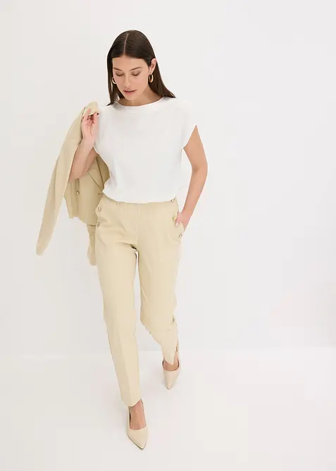 Topp med satindetaljer p&aring; axlarna, bonprix