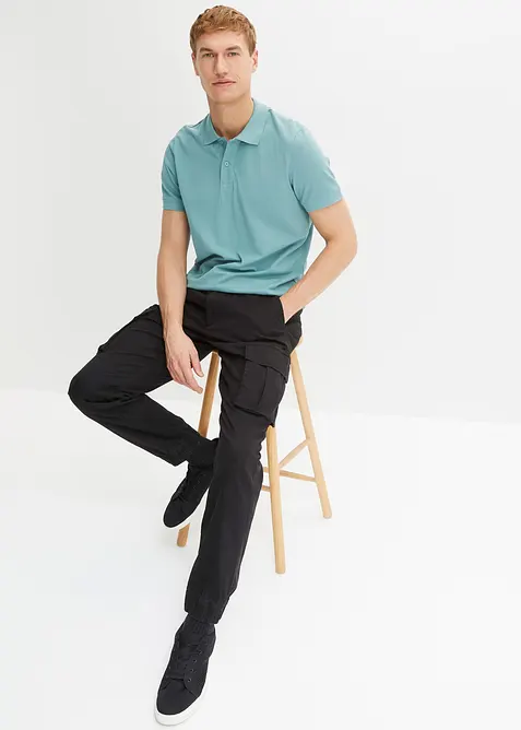 Cargobyxa i dra p&aring;-modell med raka ben, normal passform, bonprix