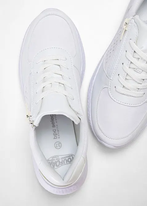 Sneakers med glitterstenar, bonprix