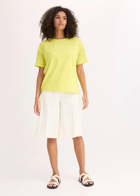 Topp med h&aring;lbroderi, bonprix