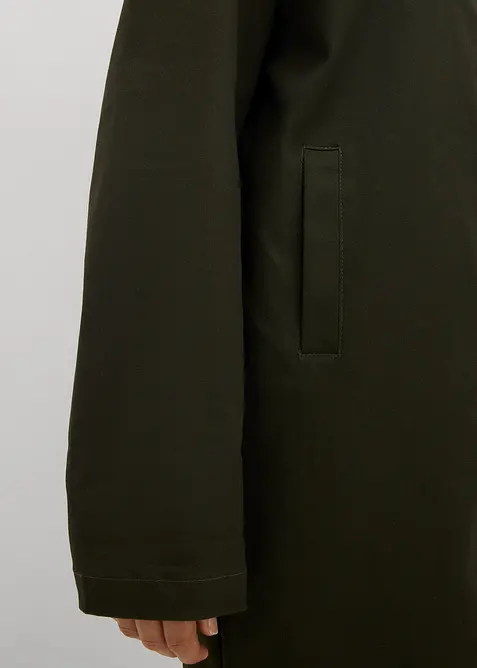 Trenchcoat i vattenavvisande material, bonprix