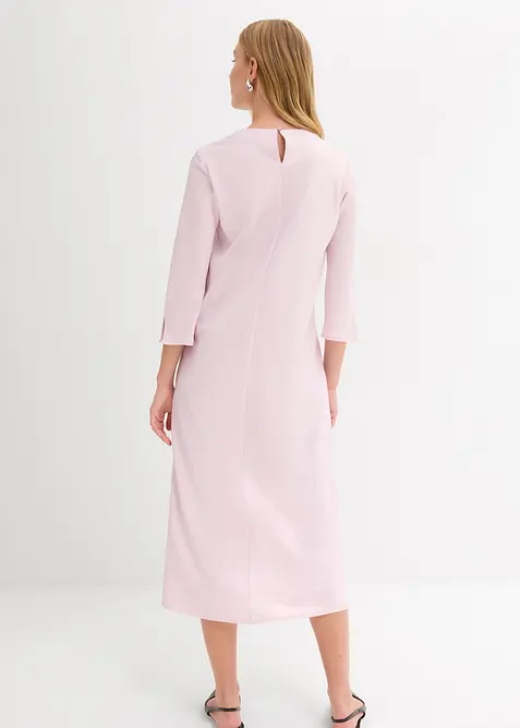 Kl&auml;nning av glansig satin, bonprix