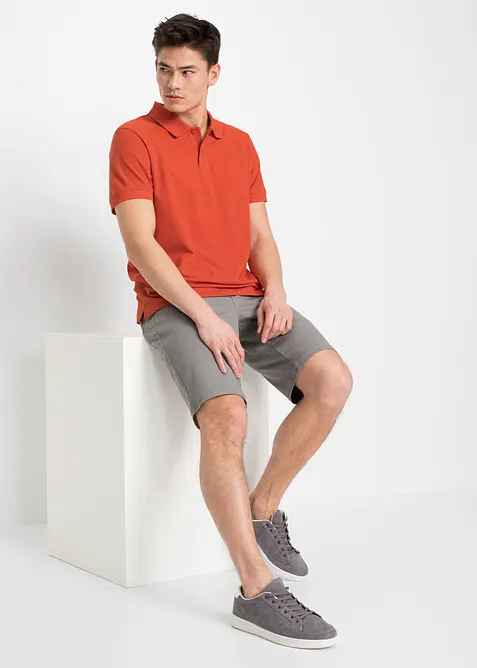Stretchiga bermudas, klassisk passform, bonprix