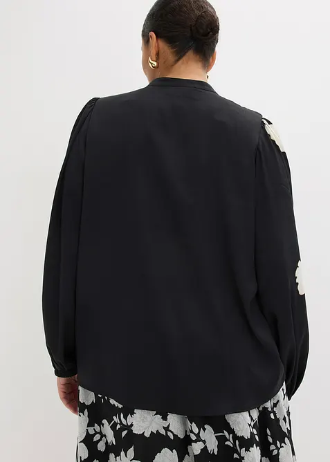 Blustunika av satin med mjukt fall, bonprix