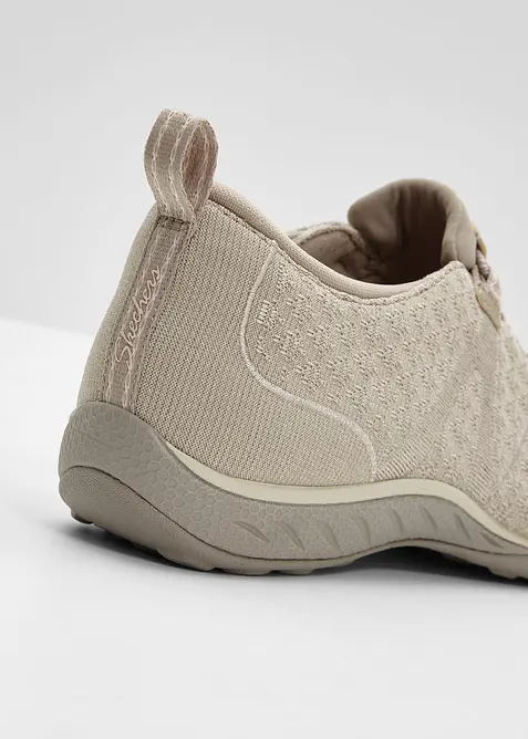 Sneakers med flexibel sula fr&aring;n Skechers, Skechers