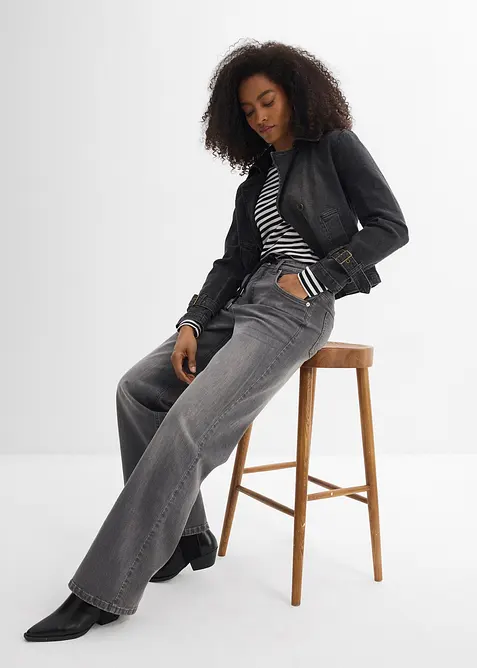 Straight jeans, Loose modell med High Waist, bonprix