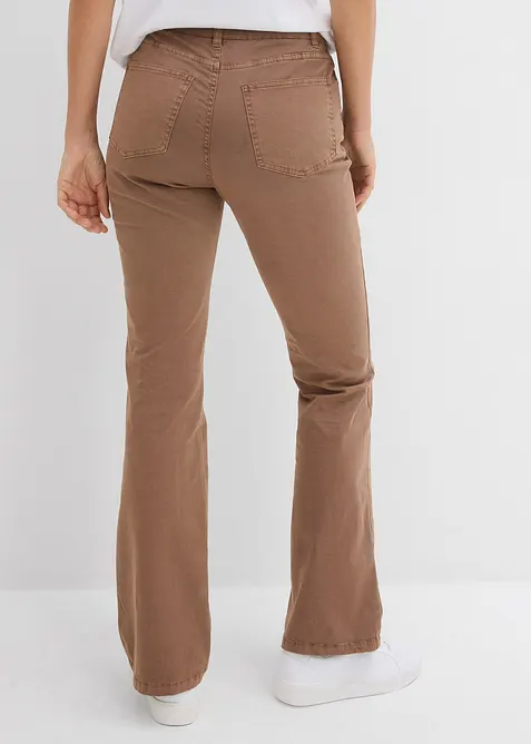 Bootcut-jeans med broderi, bonprix