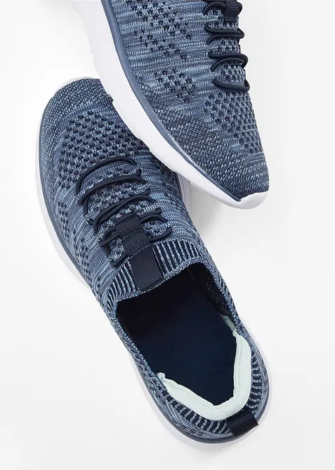 Bekv&auml;ma slip-on-sneakers av mjukt material, bonprix