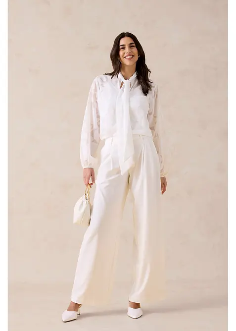 Dra p&aring;-blus med broderi, bonprix