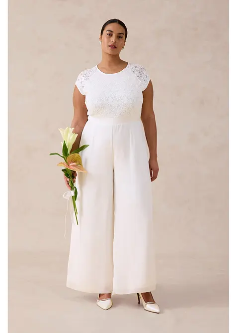 Jumpsuit av tunn chiffong med spets, bonprix