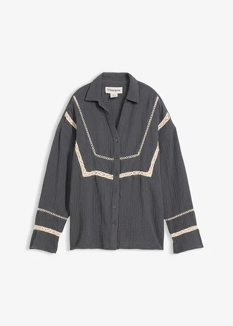 Muslinblus med spetsinf&auml;llningar, bonprix