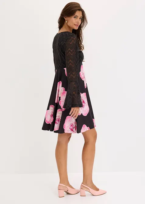 Jerseykl&auml;nning med spets, bonprix