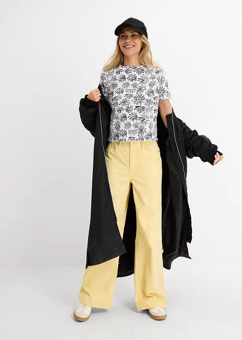 Kort T-shirt i bomullsmix, bonprix